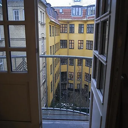 Daire Elegant In Historic Center