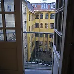 Apartment Elegant In Historic Center